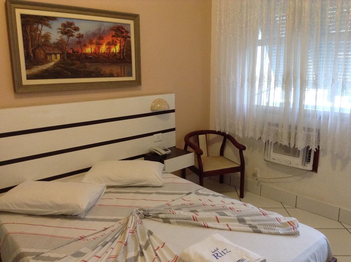 Ritz Hotel Santos  Ngoại thất bức ảnh